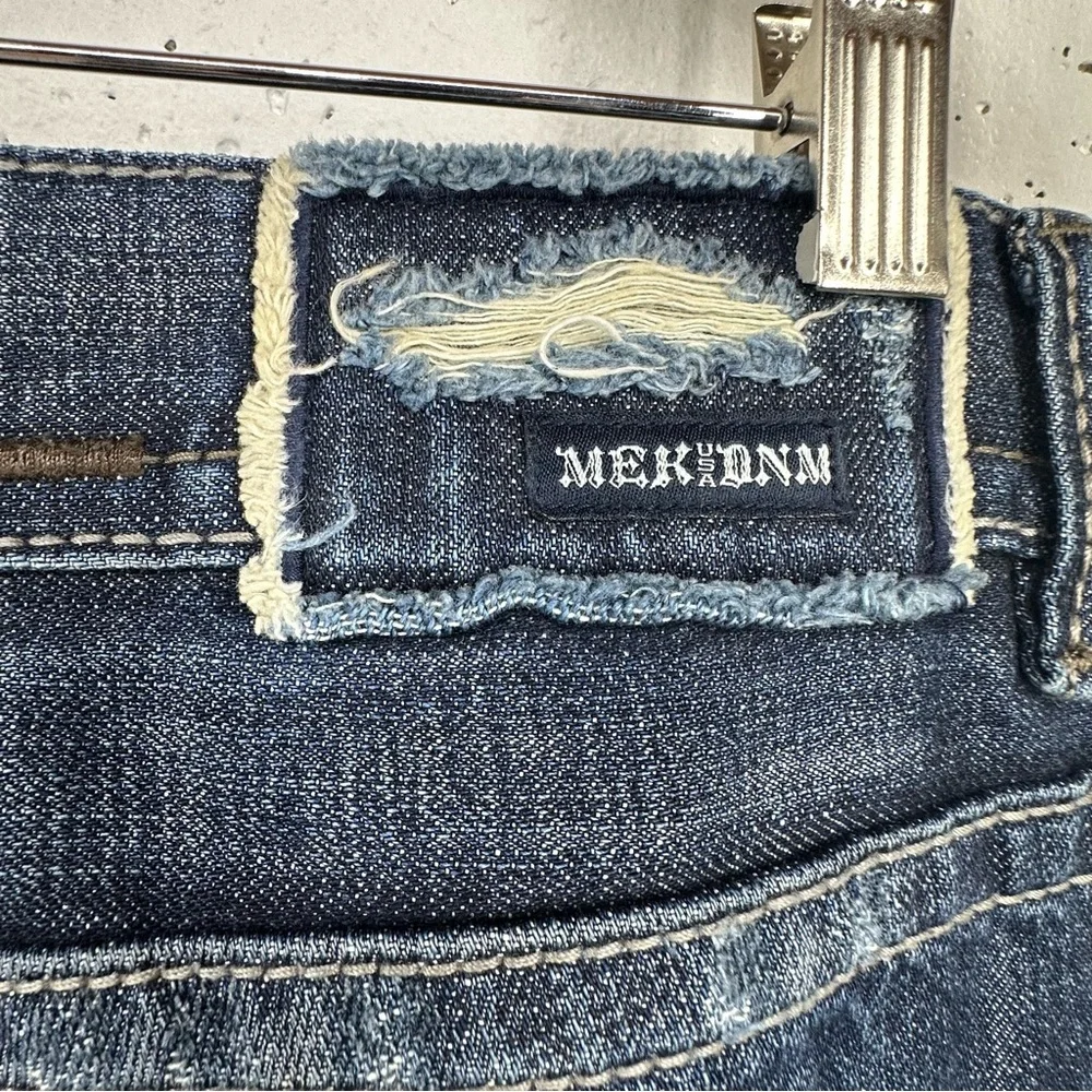 MEK Y2K Men’s size 31 x 29.5” Washington Slim Straight Distressed Jeans